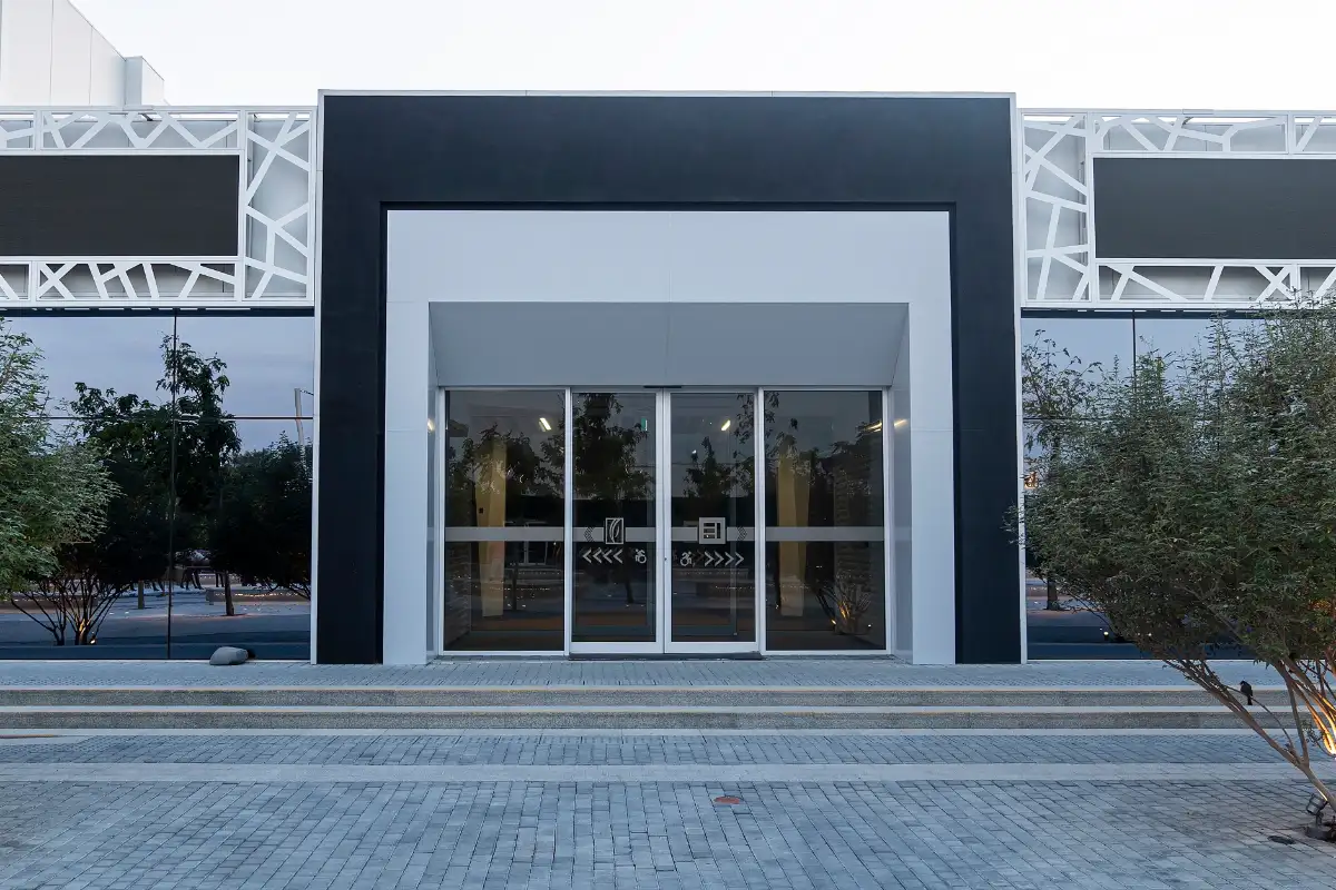 Storefront, Business Or Professional Office